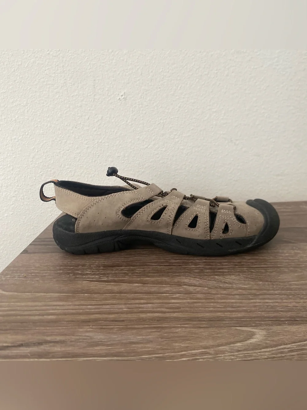 Earth Spirit Mens Jake Fisherman Sandals Closed Toe Elastic Bungee Laces Size 7
